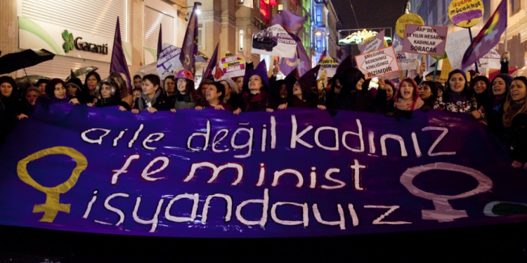 İktidarın yoksullukla mücadele planının yeni adı aileyi güçlendirmek(!)