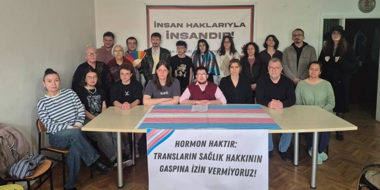 Hormon Hakkım Kolektifi’nden Ecmel Deniz Doğan: “Transların hormona erişimine dönük müdahaleler politik bir mesele”