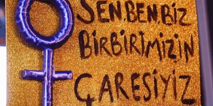 “Yalnız değilsin” demek neden politiktir?