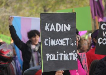 Bir kez daha: Kadın cinayetleri politiktir!